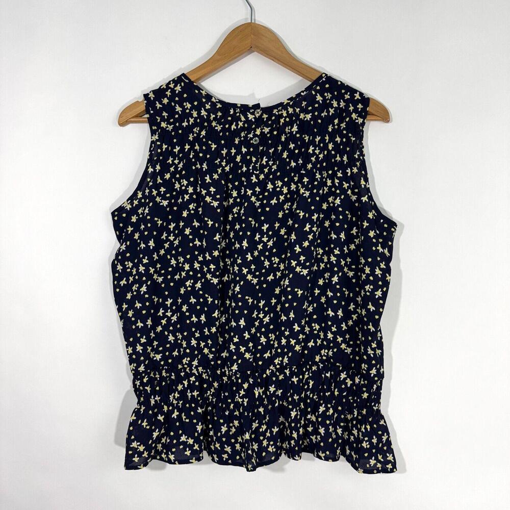 Hope & Harlow Women’s Size Medium Blue Floral Print Sleeveless Smocked Blouse - Picture 8 of 9